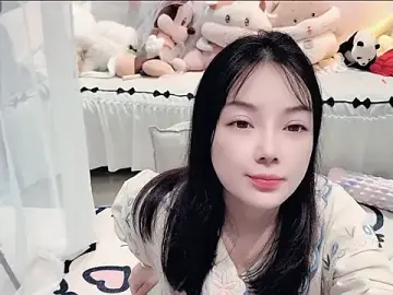 Stripchat Sex Cam of AKiKi711