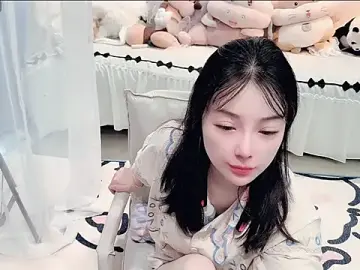 Stripchat Free Live Porn of AKiKi711