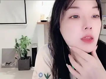 Stripchat Live Porn of AKiKi711