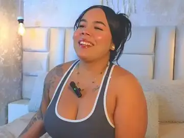 Stripchat Live Sex Cam of EmilyQueen3x