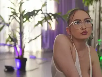 Stripchat Private Sex Chat of HotBustyBabeX