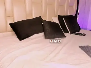 Stripchat Sex Chat of _CurlyGirl_