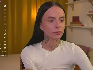 Stripchat Free Live Porn of livia_starwars