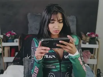 Stripchat Free Live Porn of Delilah_Blazee