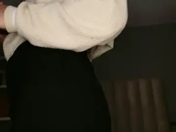 Stripchat Live Sex Cam of Megan_mooree_