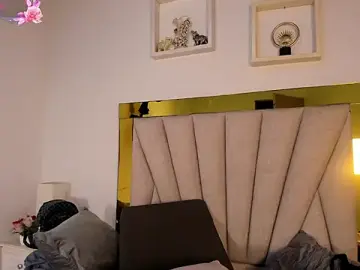 Stripchat Adult Webcams of vahiolet_fuentes