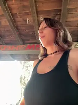 Stripchat Free Live Porn of Mia_Railey