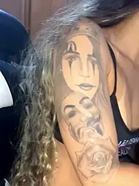 Stripchat Live Porn of SexyAninha18