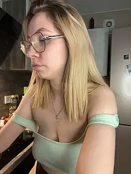 Stripchat Live Sex of Kitty_Katrine