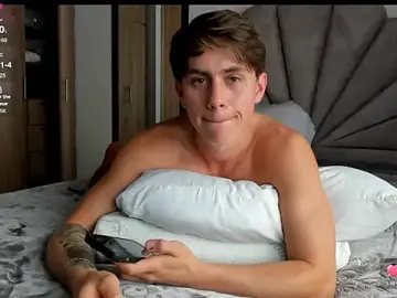 Stripchat Adult Webcams of manucute_23_