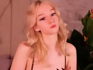 Stripchat Live Sex of NaomiLoys