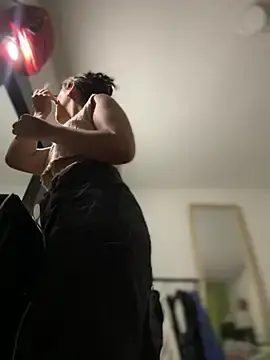 Stripchat Sex Cam of Mila_Morgan