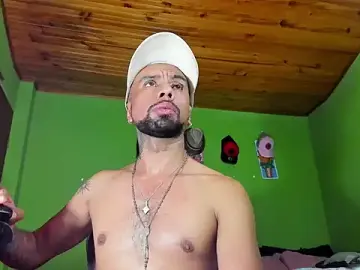 Stripchat Free Porn Cam of Arian_Pervert