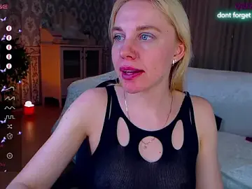 Stripchat Live Porn of LiSinDoll