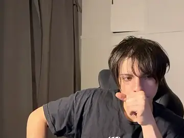 Stripchat Free Porn Cam of SasukeUhchiaa