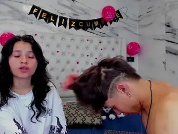 Stripchat Best live sex cam show of Ari_and_Storm