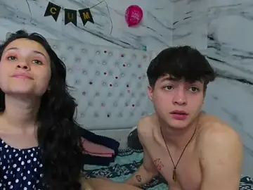 Stripchat Sex Cam of Ari_and_Storm