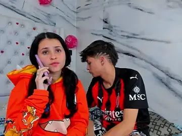 Stripchat Adult Webcams of Ari_and_Storm