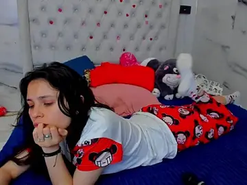 Stripchat Free Live Porn of Ari_and_Storm