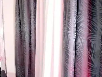 Stripchat Free Porn Cam of ailynBlaze