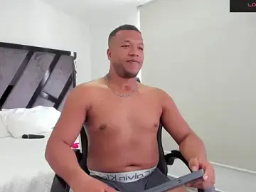 Stripchat Best live sex cam show of AnnieAndStefan