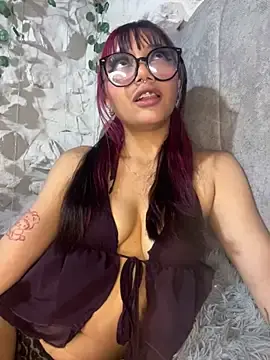 Stripchat Live Sex Cam of Maddy_w