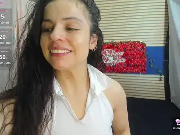 Stripchat Free Live Porn of rosse_2504