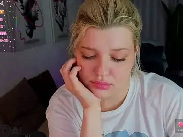 Stripchat Live Porn of Michele_Greenn