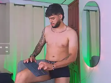 Stripchat Sex Cam of Colt_Perci